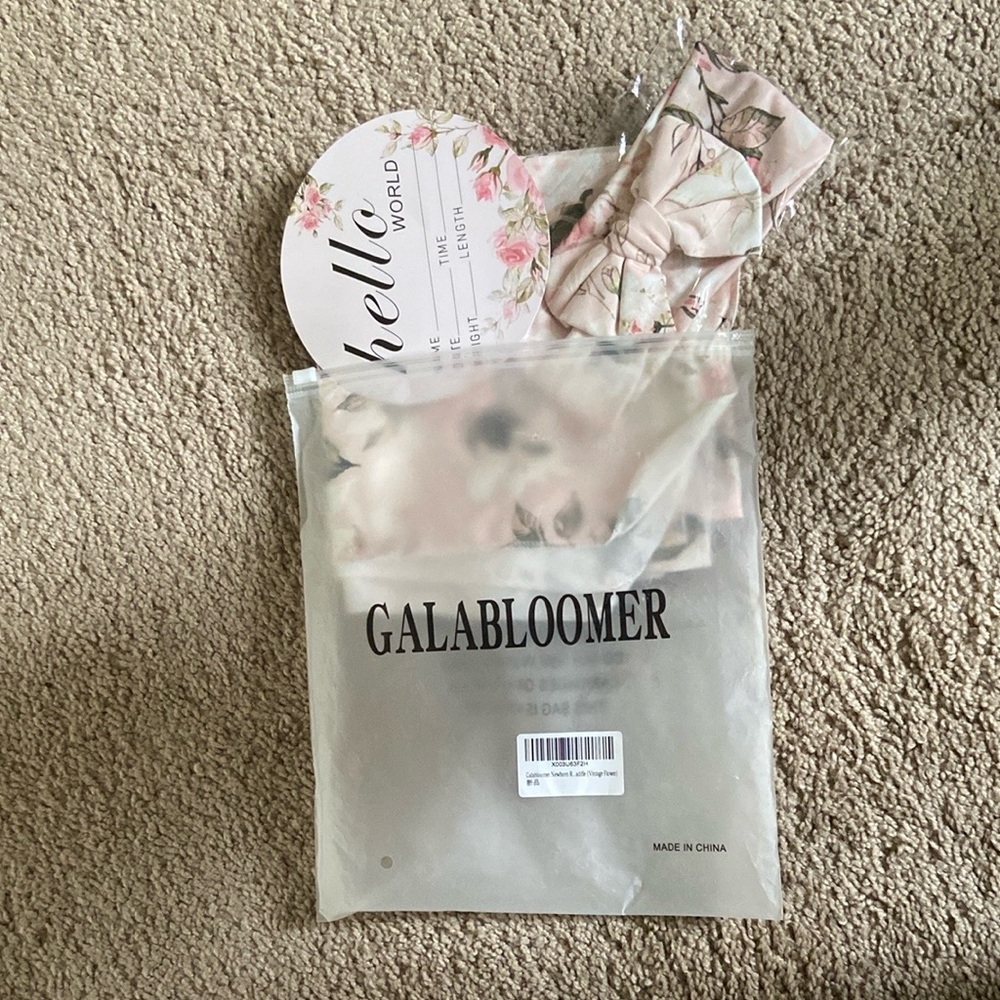 Floral Baby Announcement Card